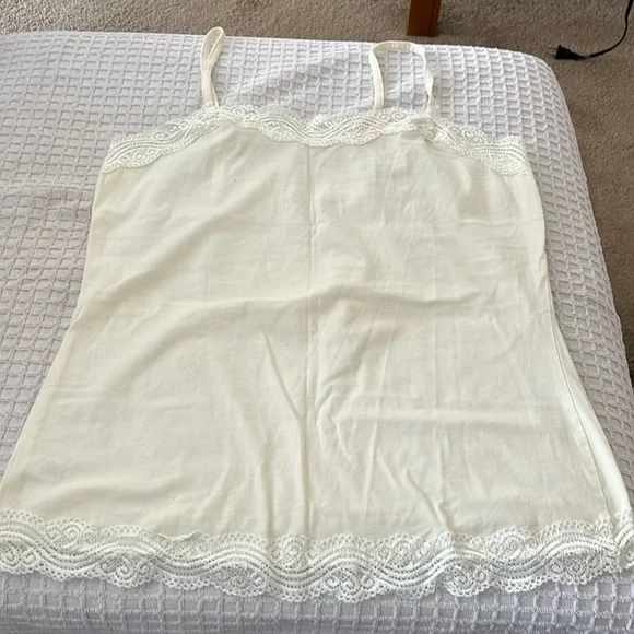Ann Taylor large camisole cream - Picture 1 of 3